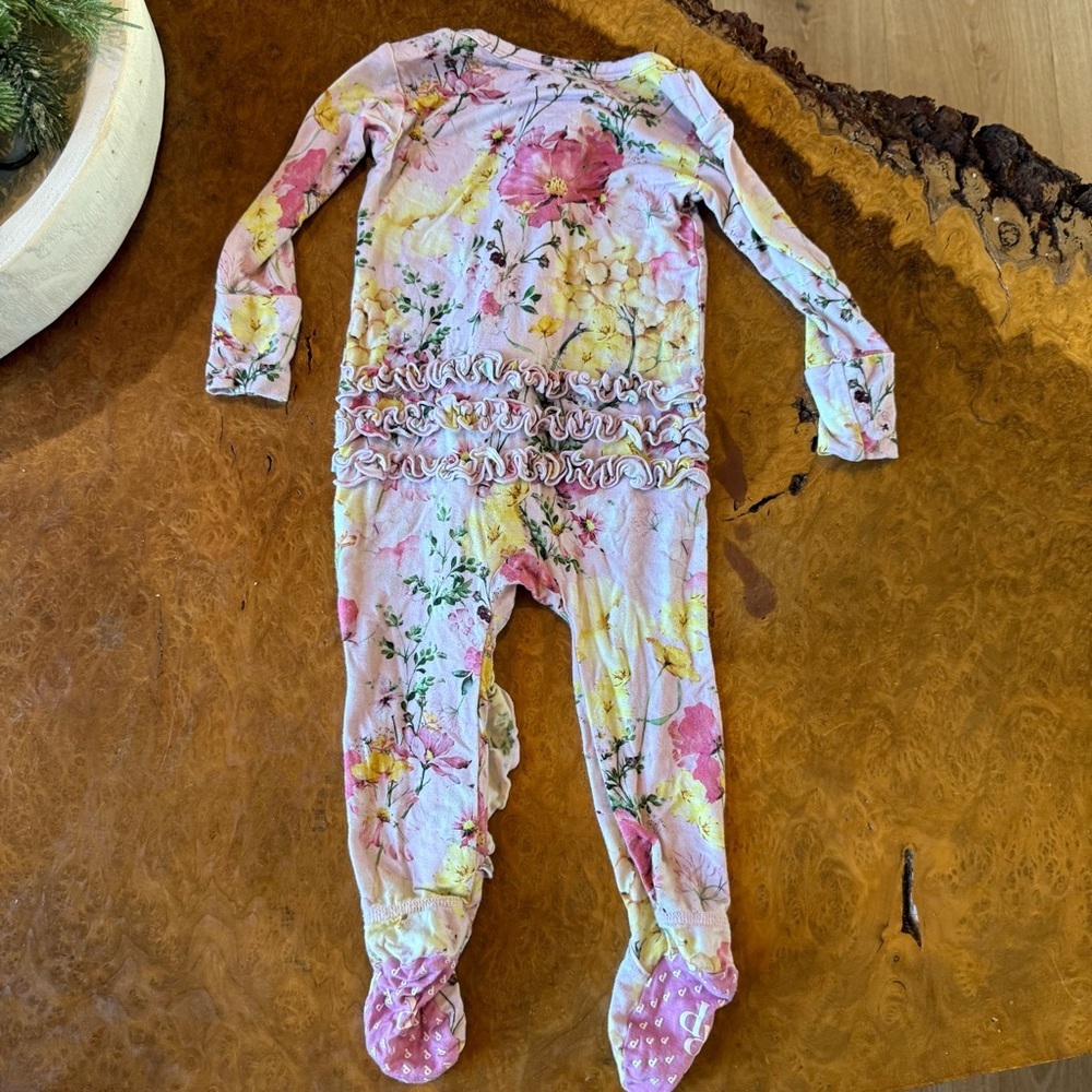Gaia Ruffle Footie - Picture 6 of 6